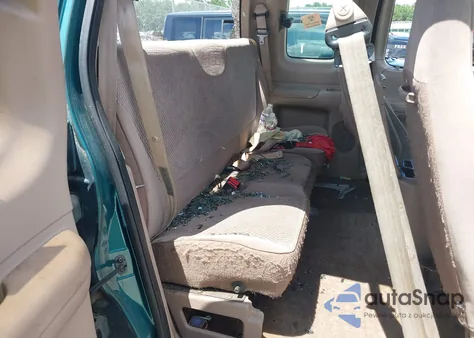 1997 Ford F-150 Lariat/Standard/Xl/Xlt z USA, uszkodzony, nr VIN 1FTDX1760VNA15122